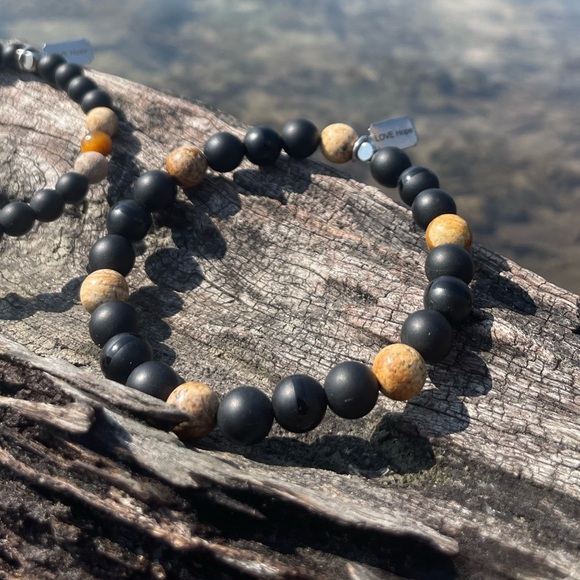 8mm Matt & Matt/Polished Onyx with Brown Jasper. - Picture 2 of 2